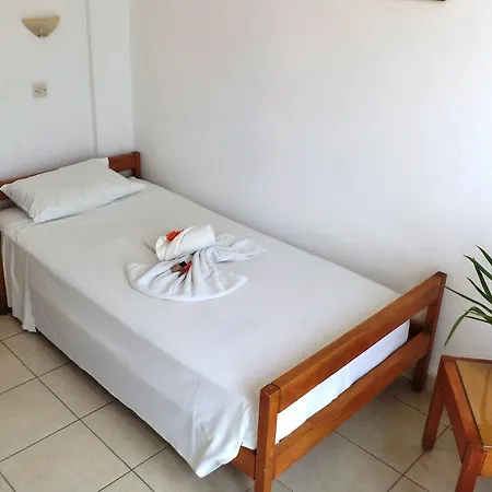 Poseidon Hotel 2*